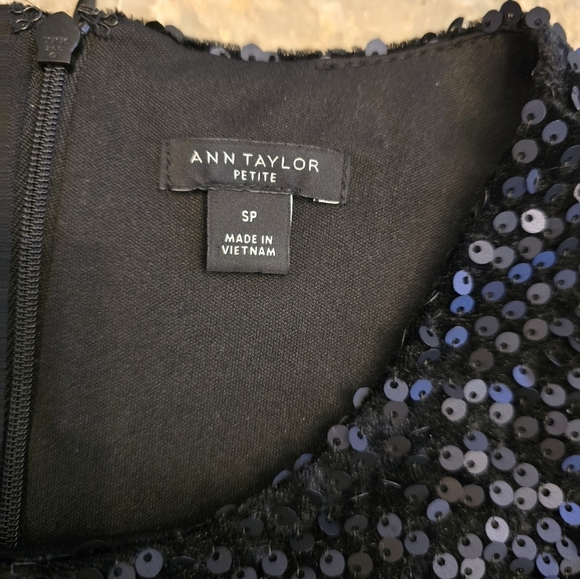 Ann Taylor Petite Sz S Black Sequin Shirt Holiday - Picture 3 of 5